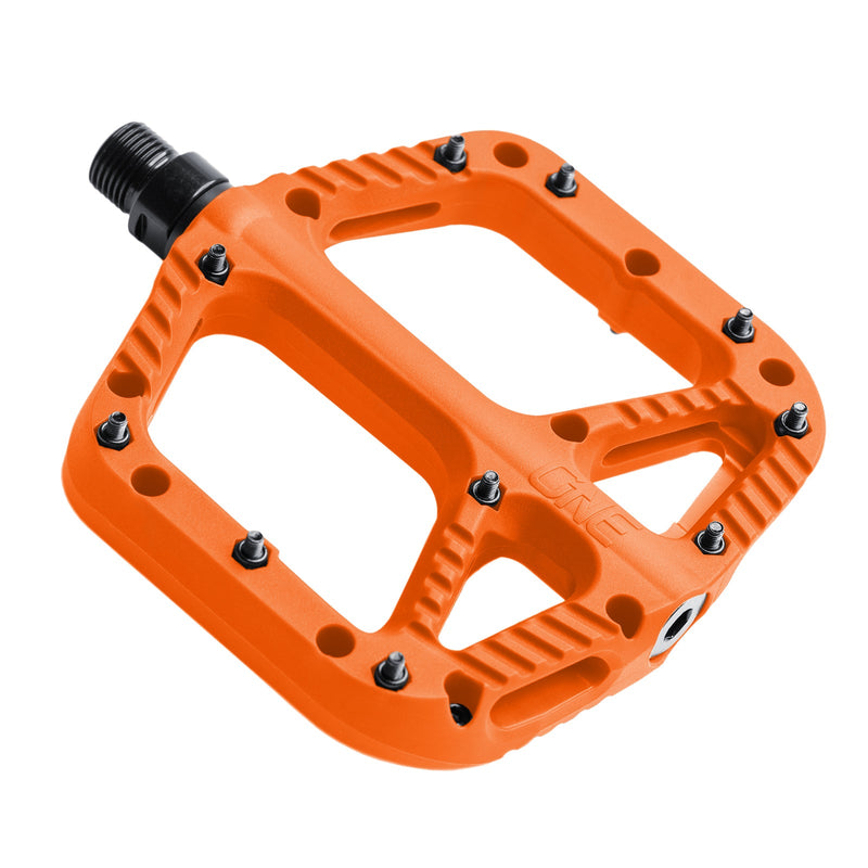 https://cdn.shopify.com/s/files/1/0284/9430/files/OneUpComponents_CompositePedals_ORA_Angle.jpg?v=1747436600