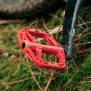 https://cdn.shopify.com/s/files/1/0284/9430/files/OneUpComponents_CompositePedals_RED_Lifestyle1.jpg?v=1747436600