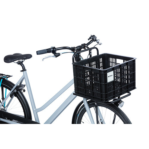 https://cdn.webshopapp.com/shops/203960/files/410722730/basil-bicycle-crate-m-medium-295-litres-black.jpg